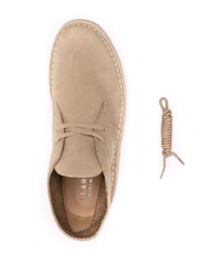 Bottines chukka en cuir beiges Clarks Originals