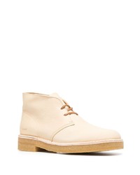 Bottines chukka en cuir beiges Clarks Originals