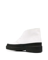 Bottines chukka en cuir blanches Clarks Originals