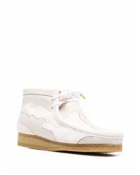 Bottines chukka en cuir blanches Clarks Originals