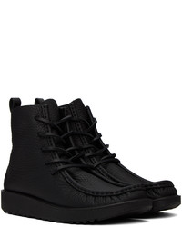 Bottines chukka en cuir noires At.Kollektive