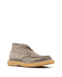 Bottines chukka en daim grises Officine Creative