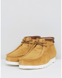 Bottines chukka en daim marron clair Clarks