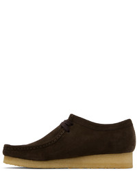 Bottines chukka en daim marron foncé Clarks Originals