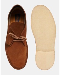 Bottines chukka en daim marron Clarks