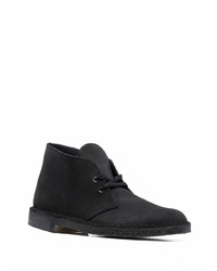 Bottines chukka en daim noires Clarks