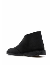 Bottines chukka en daim noires Clarks