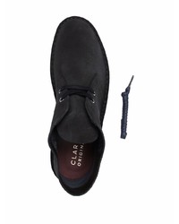 Bottines chukka en daim noires Clarks