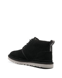 Bottines chukka en daim noires UGG