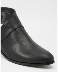 Bottines en cuir découpées noires Daisy Street