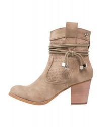 Bottines en cuir marron clair Refresh