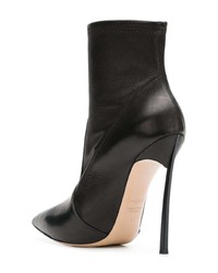 Bottines en cuir noires Casadei