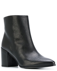 Bottines en cuir noires Stuart Weitzman