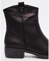 Bottines en cuir noires Pieces