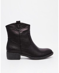 Bottines en cuir noires Pieces