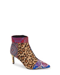 Bottines en poils de veau multicolores