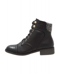 Bottines plates à lacets en cuir noires Call it SPRING