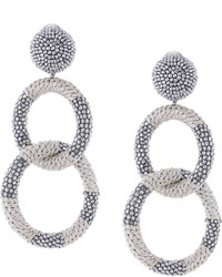 Boucles d'oreilles ornées de perles argentées Oscar de la Renta