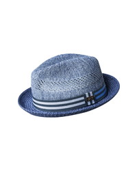 Chapeau de paille bleu