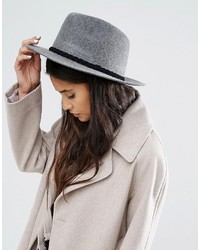 Chapeau en laine gris