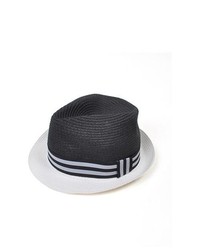 Chapeau noir et blanc