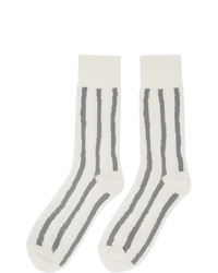Chaussettes à rayures horizontales blanches Issey Miyake Men
