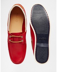Chaussures bateau en cuir rouges Aldo