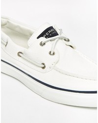 Chaussures bateau en toile blanches Sperry