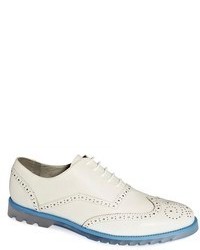 Chaussures brogues en cuir blanches