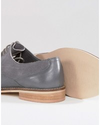 Chaussures brogues en cuir gris foncé Asos