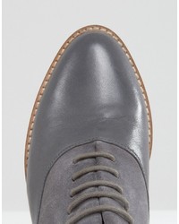 Chaussures brogues en cuir gris foncé Asos