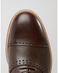 Chaussures brogues en cuir marron Asos