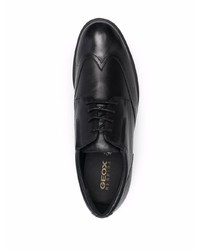 Chaussures brogues en cuir noires Geox