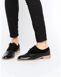 Chaussures brogues en cuir noires Asos