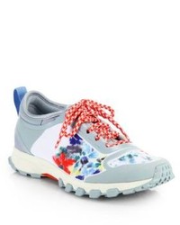 Chaussures de sport à fleurs grises
