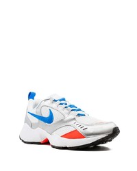 Chaussures de sport argentées Nike