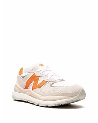 Chaussures de sport beiges New Balance