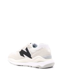 Chaussures de sport beiges New Balance