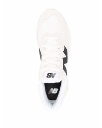 Chaussures de sport beiges New Balance