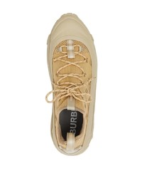 Chaussures de sport beiges Burberry