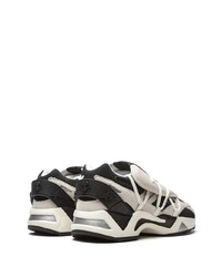 Chaussures de sport beiges Reebok