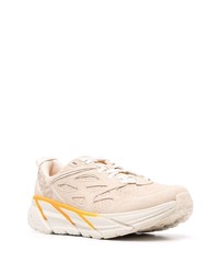 Chaussures de sport beiges Hoka One One