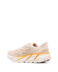 Chaussures de sport beiges Hoka One One