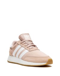 Chaussures de sport beiges adidas