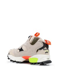 Chaussures de sport beiges Reebok