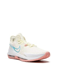 Chaussures de sport beiges Nike