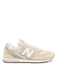 Chaussures de sport beiges New Balance