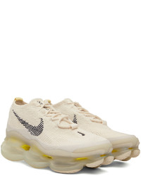 Chaussures de sport beiges Nike