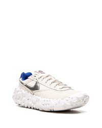 Chaussures de sport beiges Nike