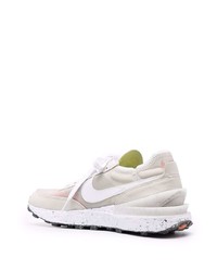 Chaussures de sport beiges Nike